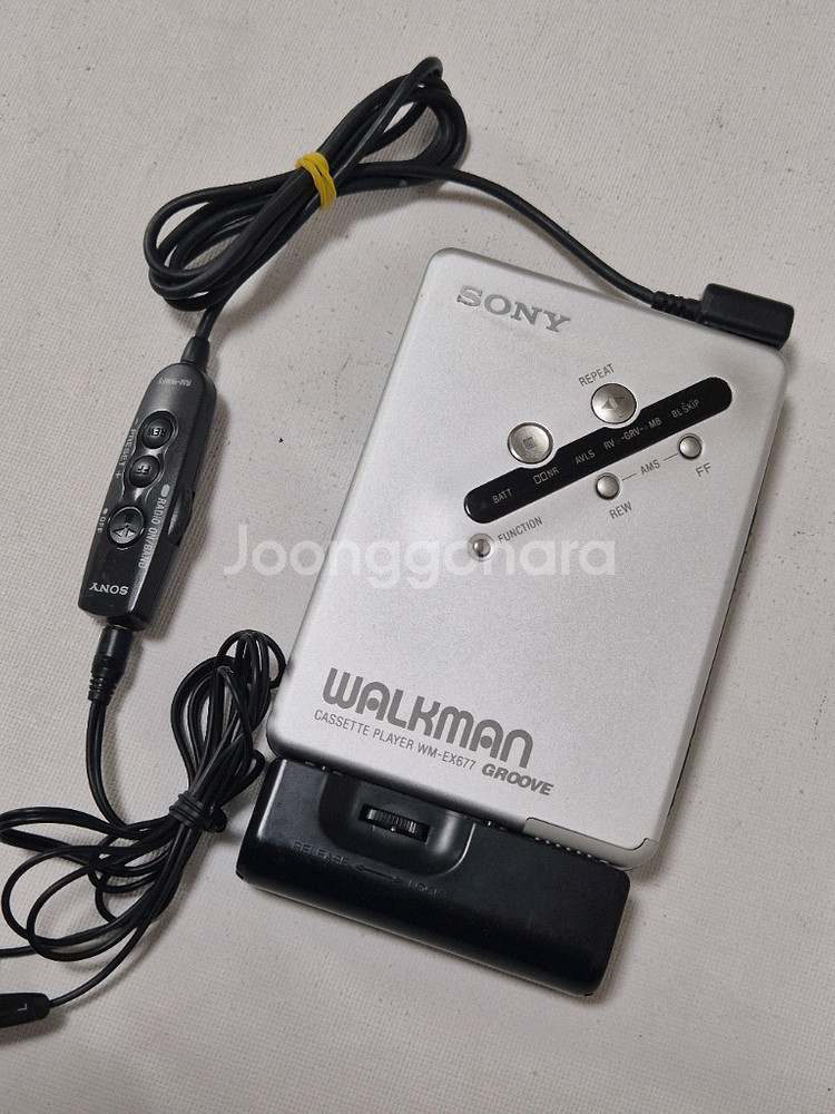 소니 워크맨 WM-EX677--0