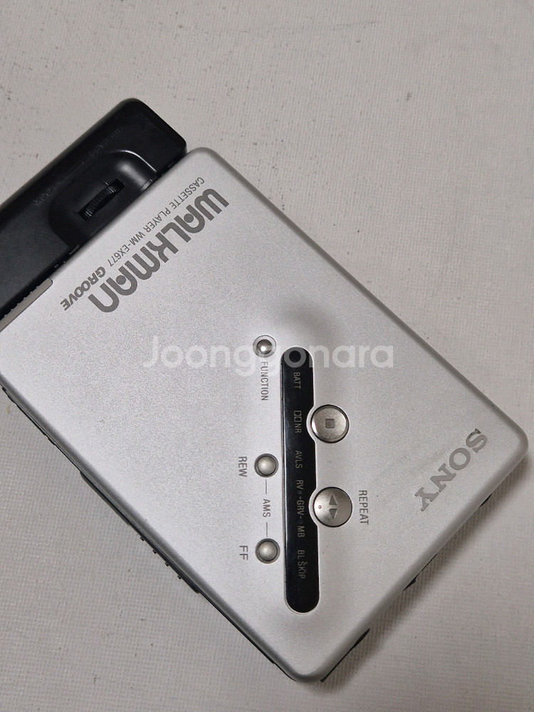 소니 워크맨 WM-EX677--3