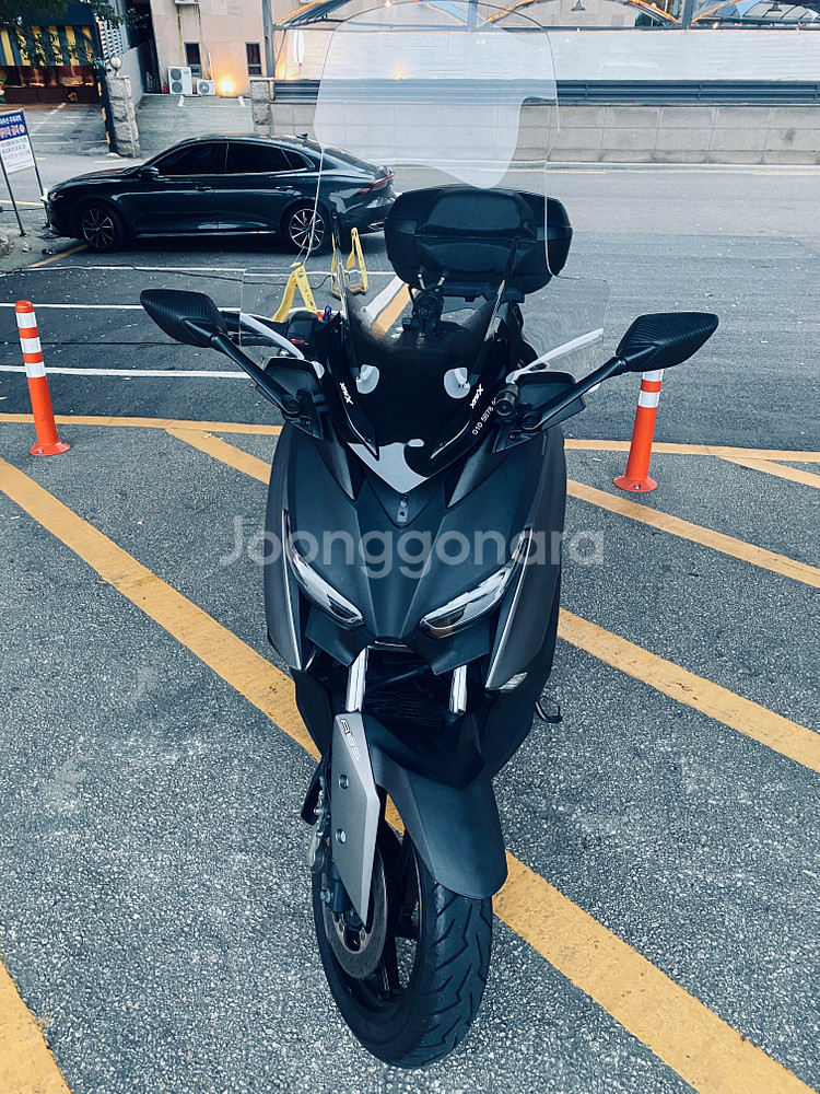 야마하 XMAX 300 스쿠터--1