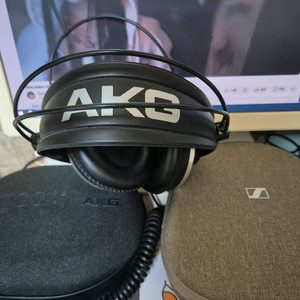 AKG K271 MKII 라이브용 헤드폰 완전A급팝니다.