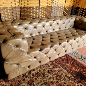 클래식*체스터필드디자인*엔틱소파*SS급*3.5인용