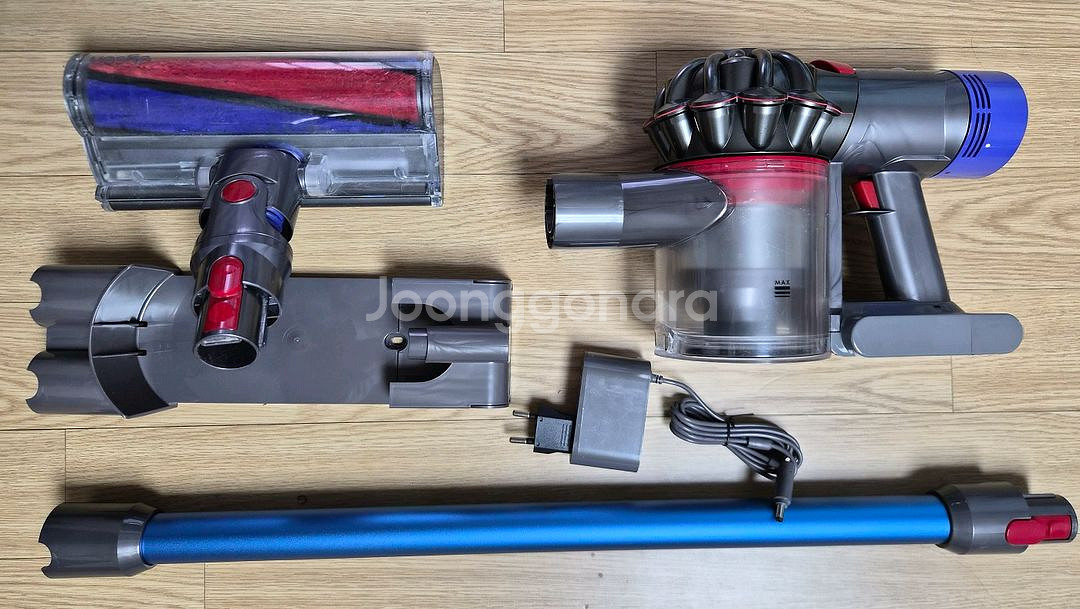 깨끗하게 세척한 다이슨 청소기 V7(22분 연속동작)--0