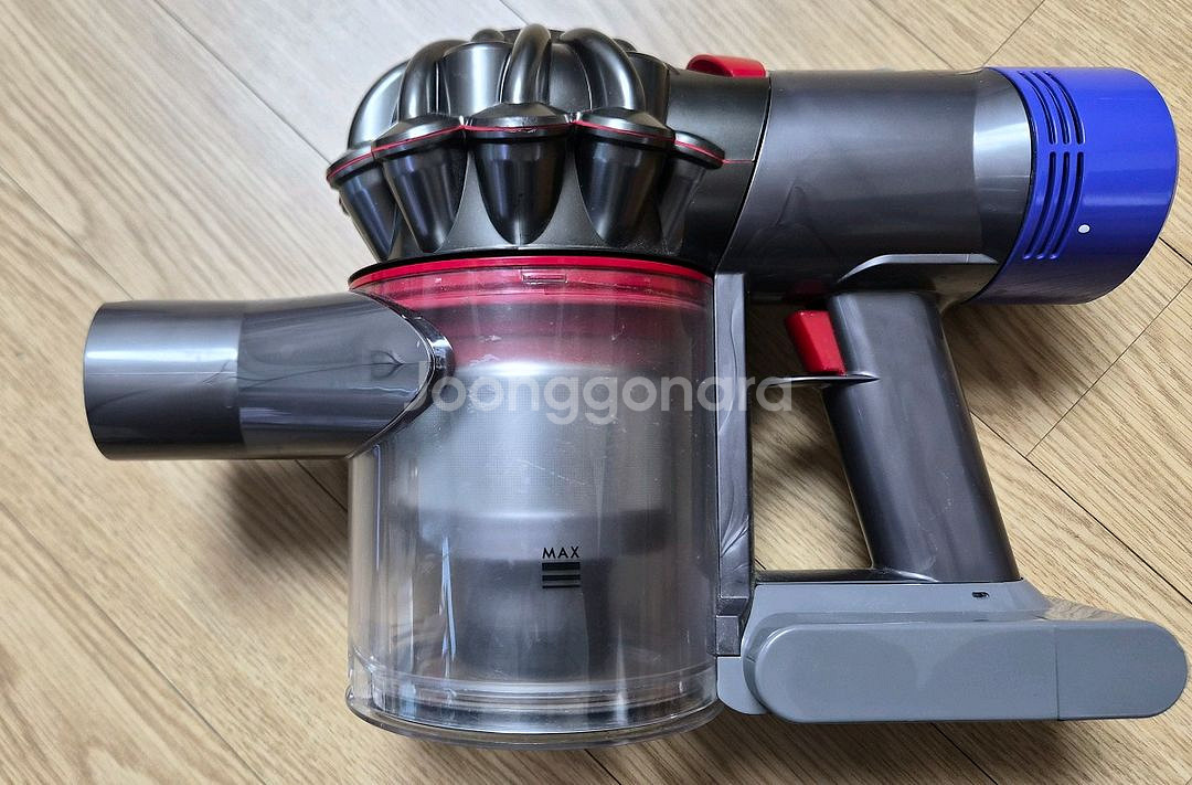 깨끗하게 세척한 다이슨 청소기 V7(22분 연속동작)--3