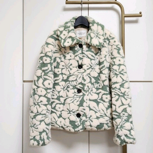 새상품/썰스데이아일랜드 부클자켓M