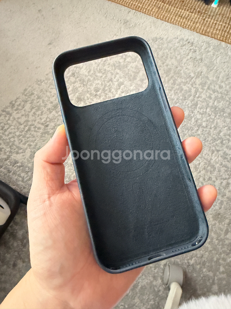 아이폰17프로맥스 정품실리콘 케이스 박풀--2