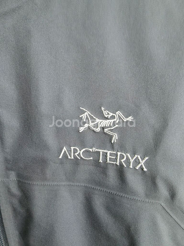 아크테릭스 베타 자켓 블랙사파이어 L사이즈(새상품급)--1