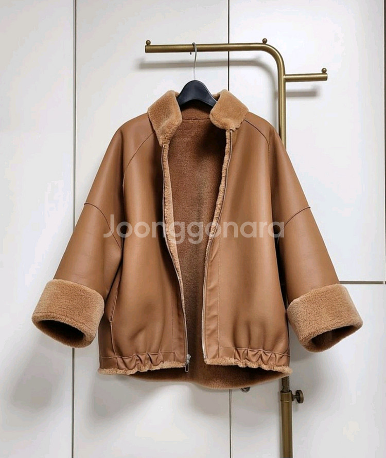 미착용/셀럽샵 양모 무스탕L--0