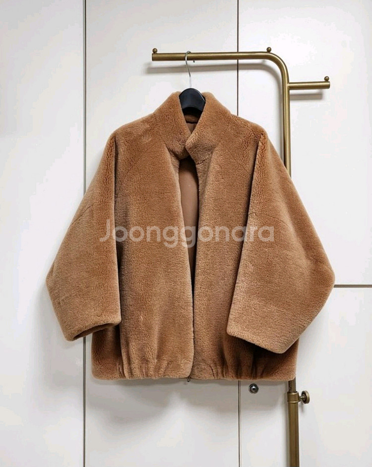 미착용/셀럽샵 양모 무스탕L--1