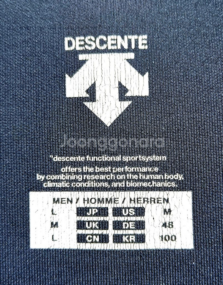 데상트 남성맨투맨100 라운드 긴팔티--2