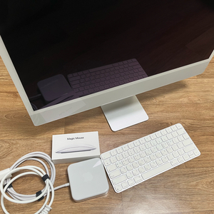 애플 아이맥 M1 (ssd 256 / 8기가 메모리)