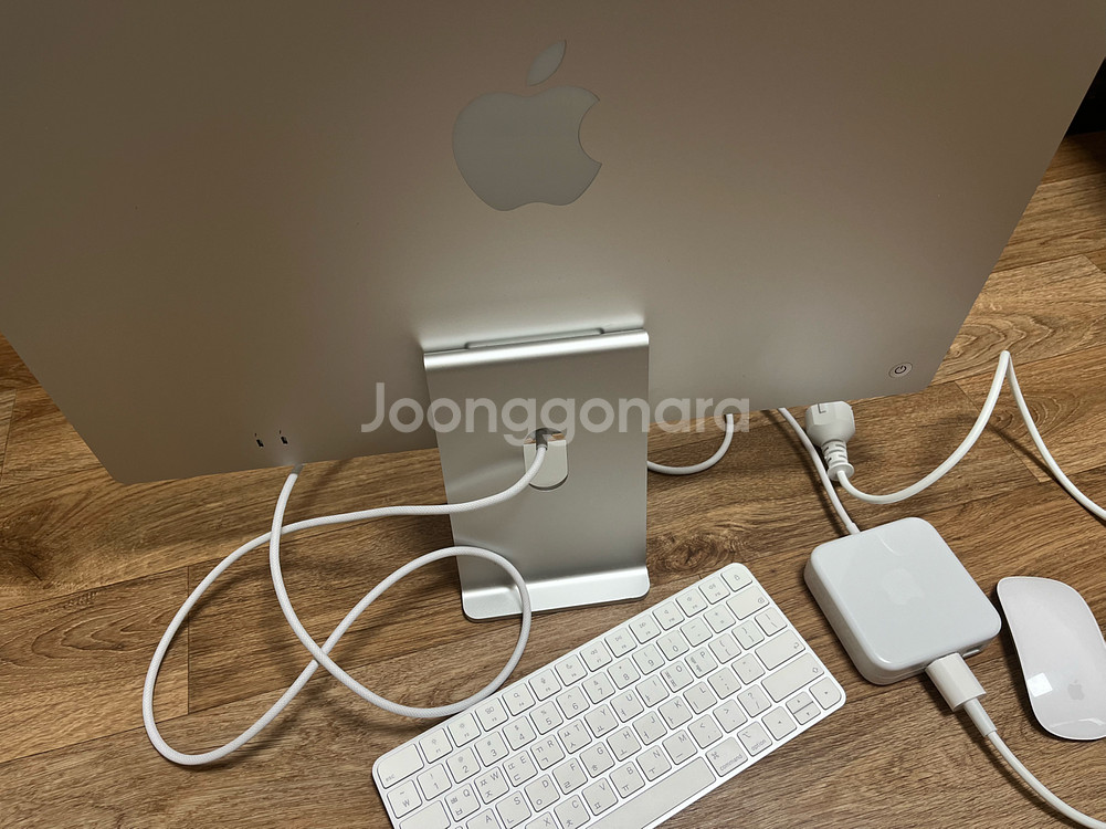 애플 아이맥 M1 (ssd 256 / 8기가 메모리)--1