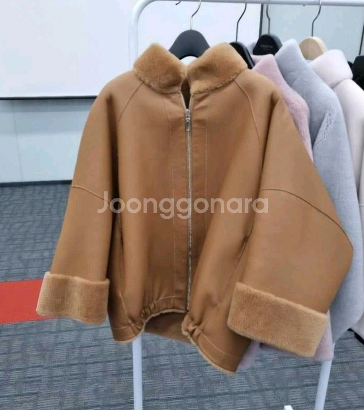 미착용/셀럽샵 양모 무스탕L--6