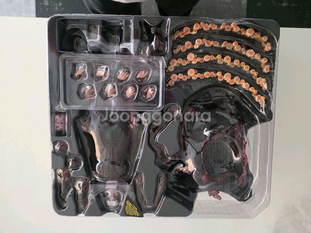 핫토이 스칼렛 위치 디럭스 팝니다--1