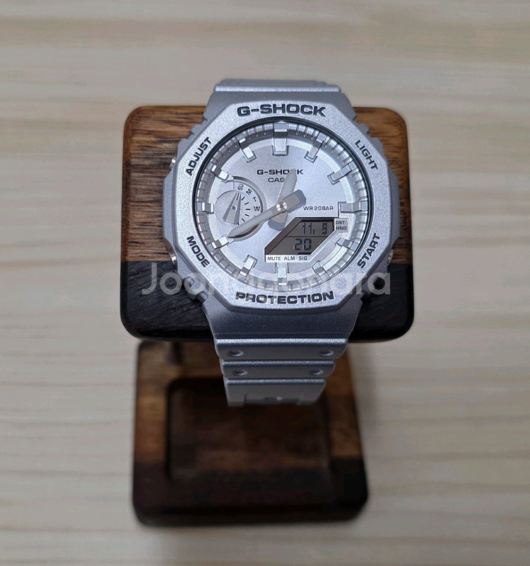 지샥. GA-2100FF-8ADR.--1