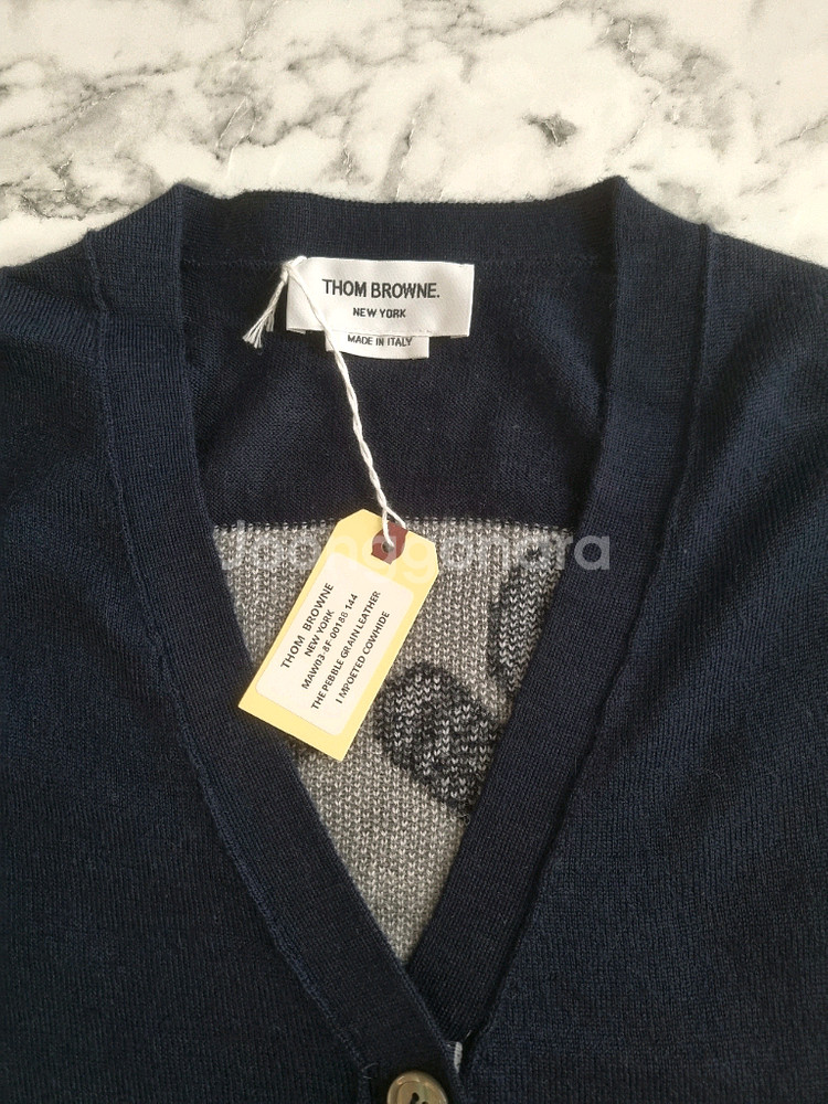 (새상품)톰브라운 4바 스트라이프 니트 가디건--4