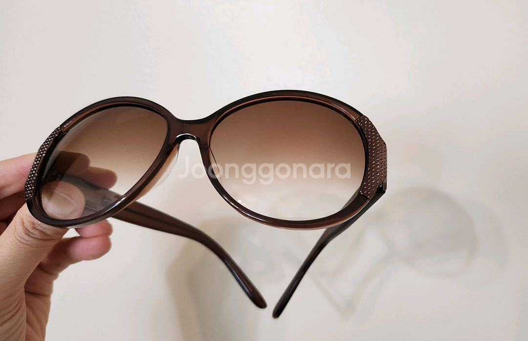 입생로랑 선글라스 (반값택포 2.3만)--1