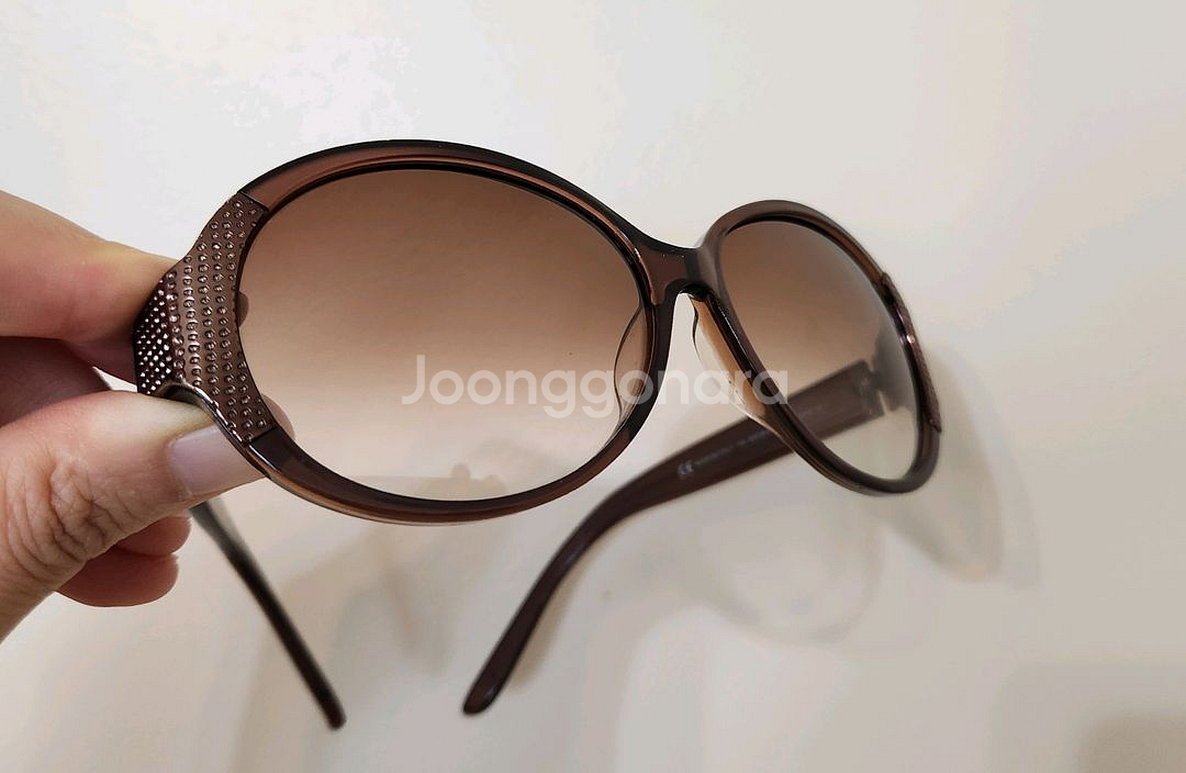 입생로랑 선글라스 (반값택포 2.3만)--0