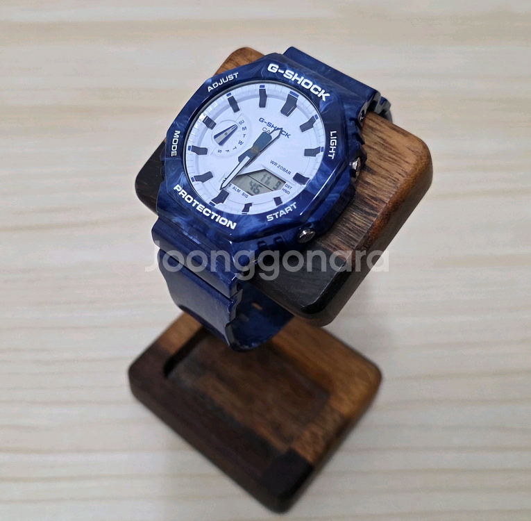 지샥. GA-2100BWP-2ADR.--0