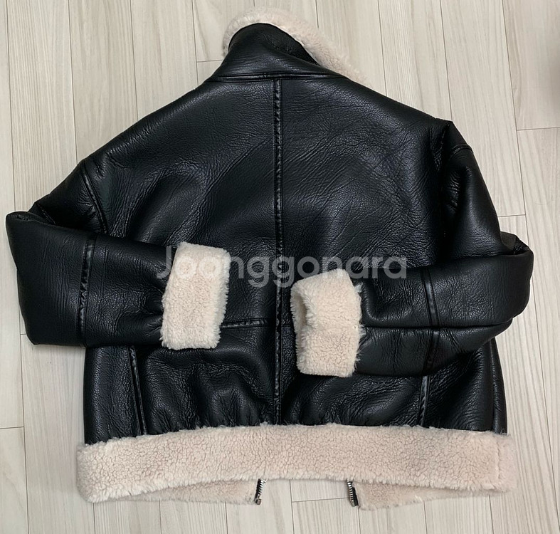 더그린랩 FAUX 퍼 하이넥 무스탕 자켓 블랙--6