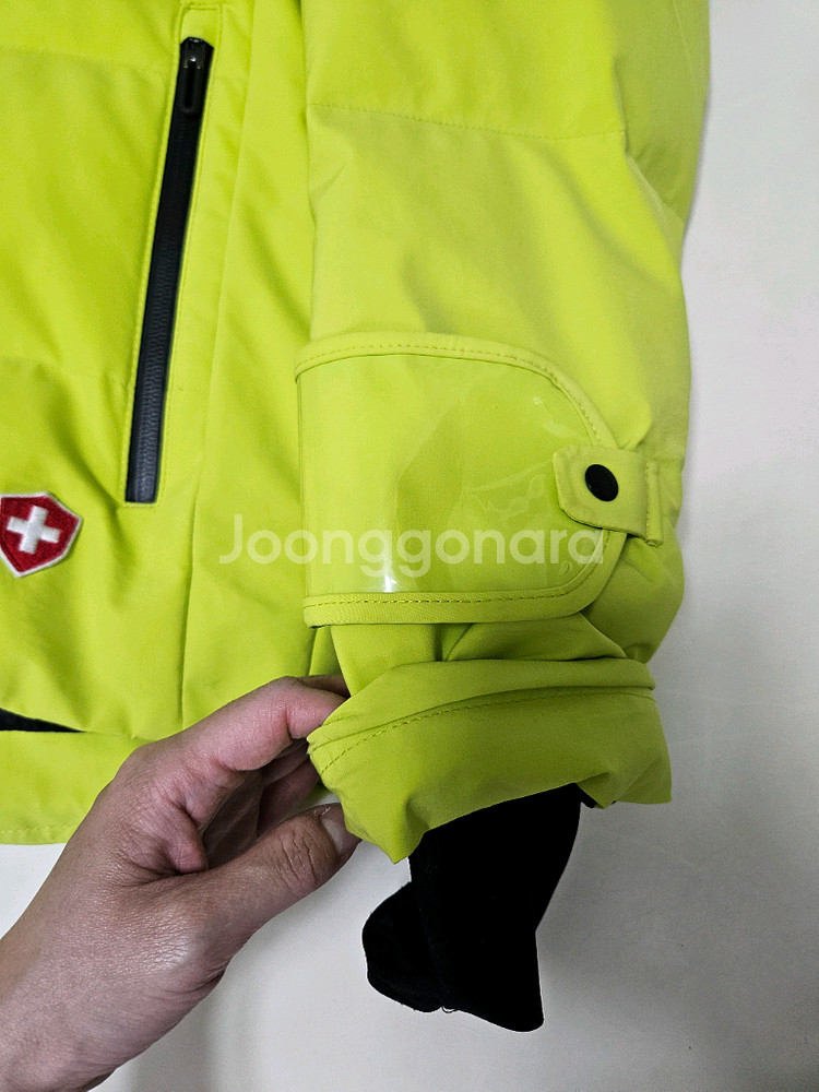 데상트 스키복 스위스 팀복 자켓100 바지90--2