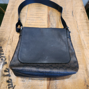 (정품) 코치 남성 시그니처 크로스백