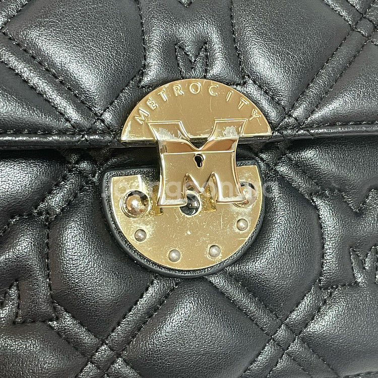 메트로시티 퀄팅 숄더 크로스백 가방 정리 처분 벼룩--3