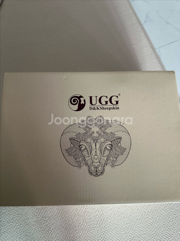 UGG 슬리퍼 새상품--2