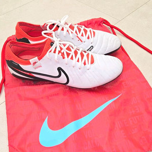 나이키 티엠포 레전드 엘리트 FG 최상급 축구화 260mm