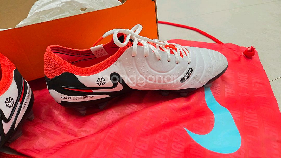 나이키 티엠포 레전드 엘리트 FG 최상급 축구화 260mm--2