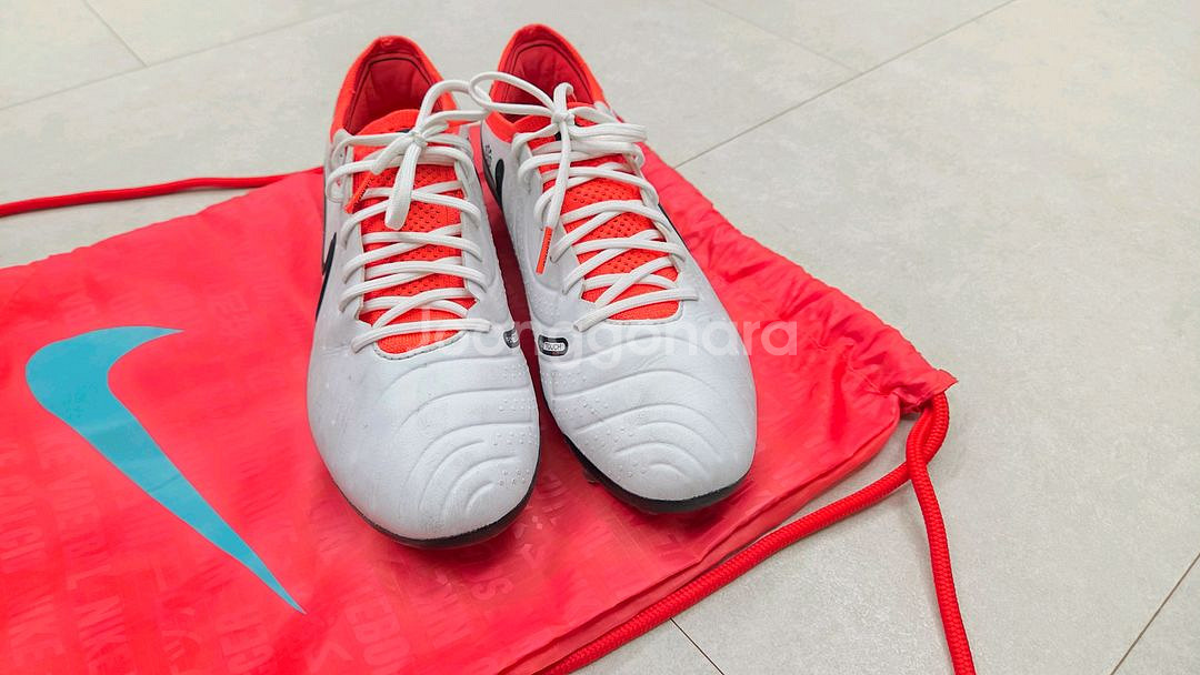 나이키 티엠포 레전드 엘리트 FG 최상급 축구화 260mm--3