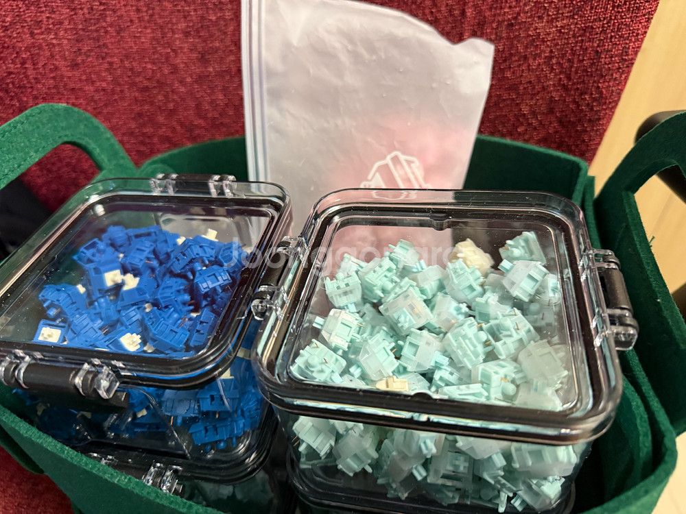 키보드 스위치 이것저것 판매합니다. (HMX, 키긱 등)--0