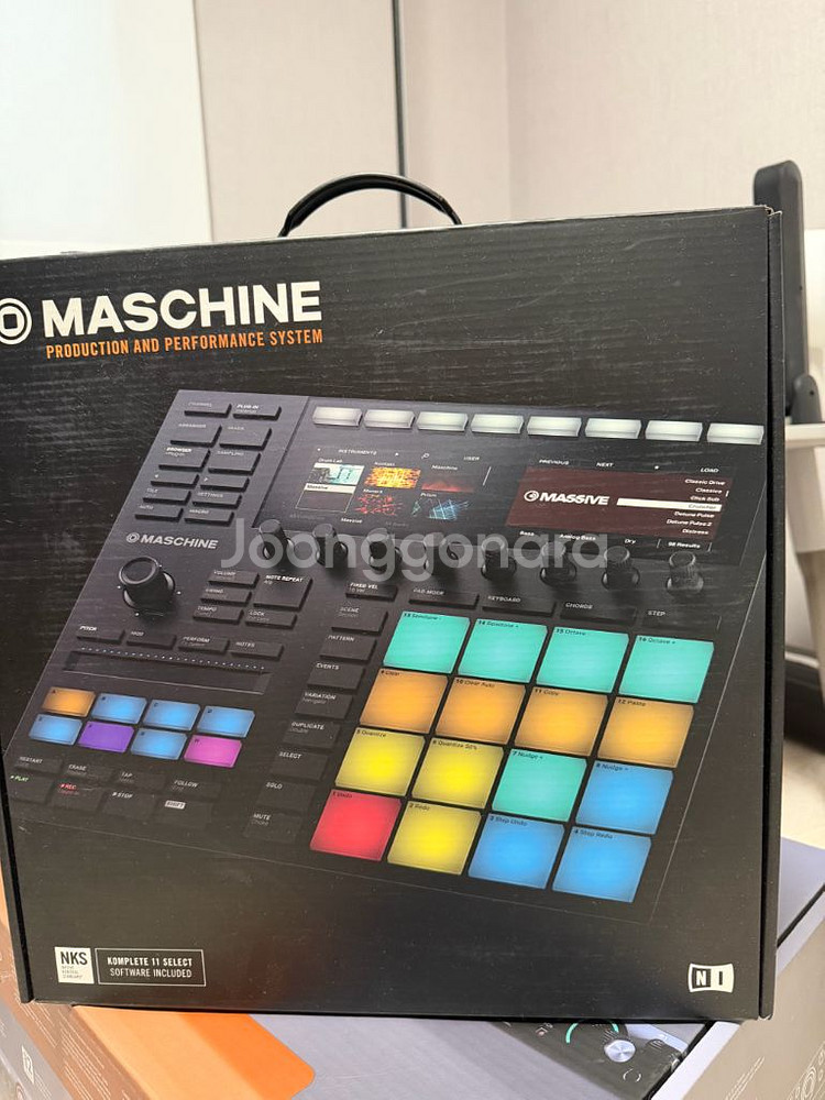 NI MASCHINE MK3--1