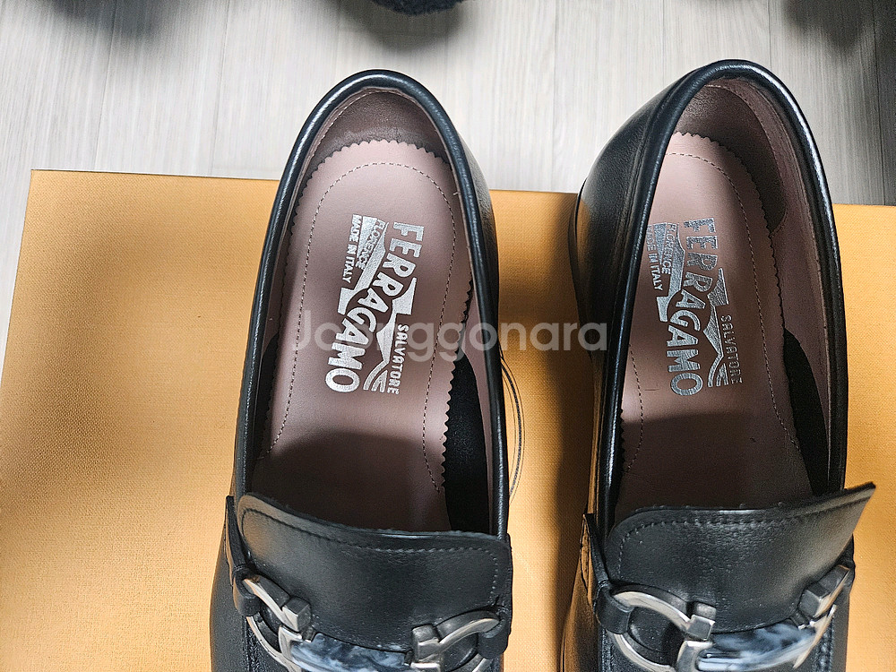 페라가모 / 로퍼 / 5.5 국내250--1
