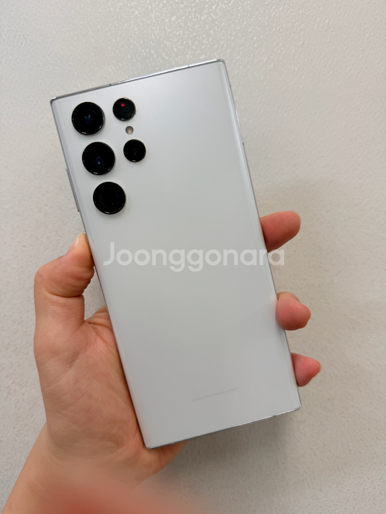 갤럭시s22울트라 256 화이트색상 팝니다--0
