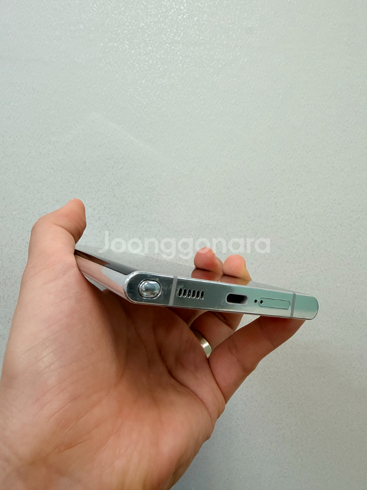 갤럭시s22울트라 256 화이트색상 팝니다--5