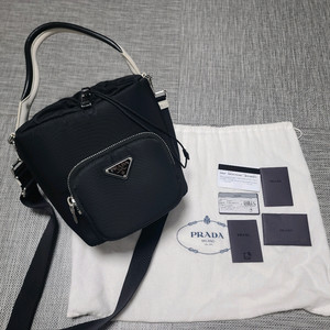 프라다 패딩 버킷백 나일론 1be026 크로스백 토트백