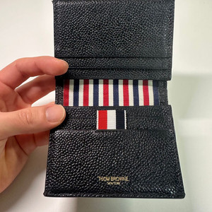 정품 톰브라운 페블 레더 블랙 더블 카드지갑