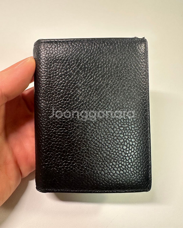 정품 톰브라운 페블 레더 블랙 더블 카드지갑--1