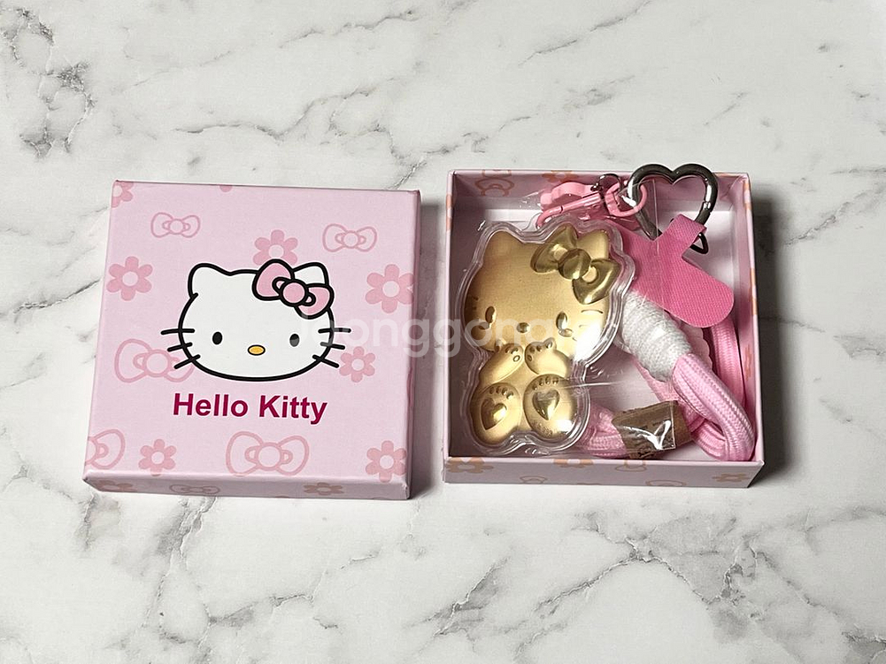 헬로키티 골드 키링 핑크 스트랩 새상품--0