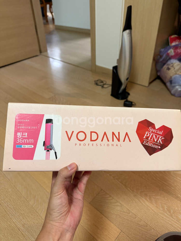 보다나 글램 웨이브 봉고데기 미개봉 새상품 36mm 판매합니다.청담역 7번 출구 앞 래미안라클래시 아파트 정문 앞에--0
