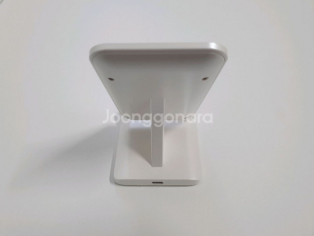 핸드폰 고속 무선 충전 거치대 (리큐엠 QWCQ1500--1