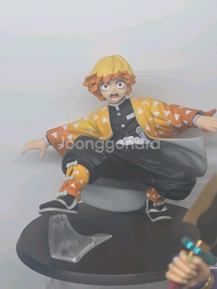 귀멸의칼날 피규어 애니플렉스 젠이츠 팝니다.--0