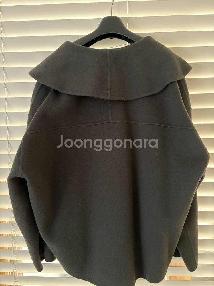 한섬 에스제이(SJSJ) 핸드메이드 반코트--2