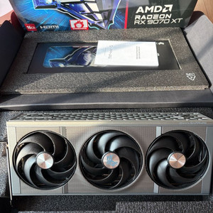 RX 9070 XT 그래픽카드