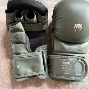 베넘 임팩트 에보 mma 풀셋 판매합니다