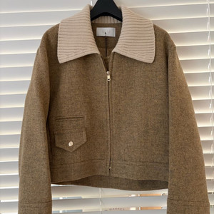 한섬 에스제이(SJSJ) 니트카라 누빔 자켓