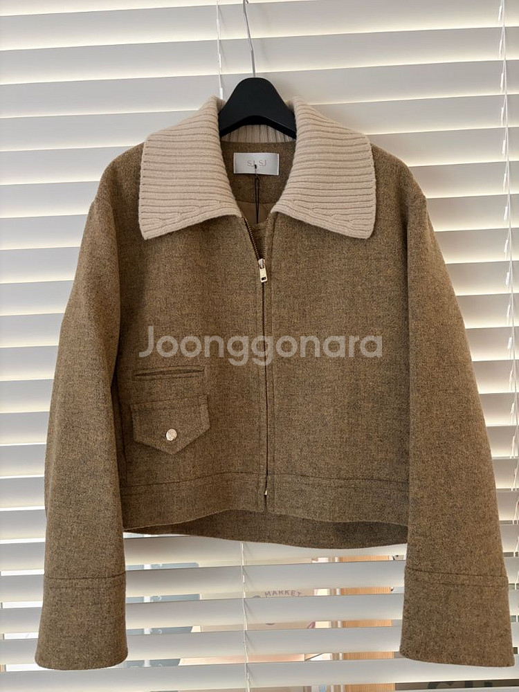한섬 에스제이(SJSJ) 니트카라 누빔 자켓--8