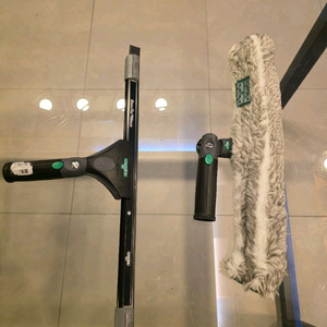 웅거 유리창 청소 도구