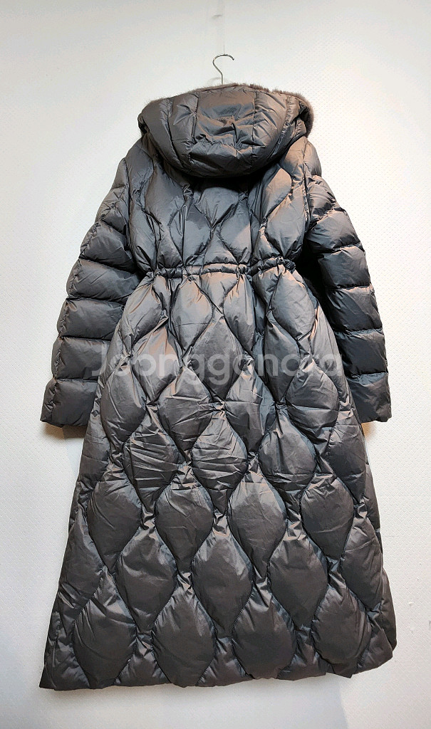 TINA 티나 밍크트리밍 구스 퀼팅 허리밴딩 패딩 코트 77사이즈 새제품각 블랙컬러, 실버그레이컬러--9
