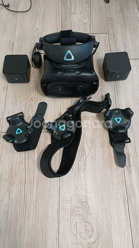 VIVE VR + 트래커2.0 + 베이스스테이션--0